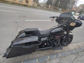HARLEY DAVIDSON FLHX STREET GLIDE CUSTOM SPECIAL - 11