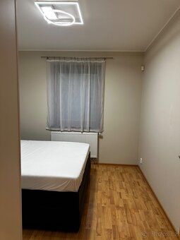 Pronájem bytu 3+kk částečně zařízen - 11