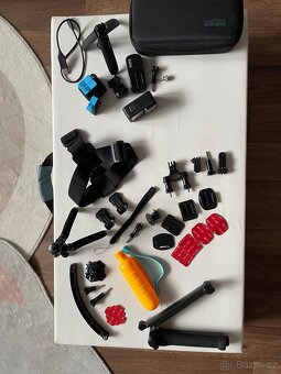 GoPro Hero 10 black + mnoho příslušenství - 11