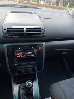 Volkswagen Sharan 1.9 TDi 85kW - 11