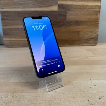 iPhone 13 128GB, černý (12 měsíců záruka) - 11