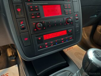 Seat Alhambra 2,0 TDI STYLE 7 MÍST NAVI TEMPOMAT - 11