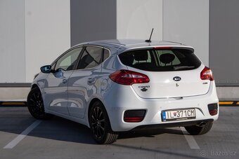 Kia Ceed 1.4 MPI, 74kW, Platinum, Uefa Edition 2016 - 11