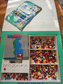 Různé hračky, plyšáci, puzzle, hry, karty,  auta aj. - 11