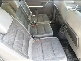 VOLKSWAGEN TOURAN AUTOMAT - NA PREDAJ - 11