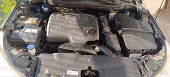 Citroen C5 2.0Hdi III X7 sedan - 11