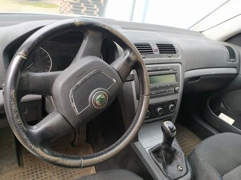 Škoda Octavia II – SPZ 8B2 7120 - 11
