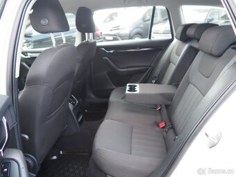 2018 Škoda Octavia 1.6 TDI, Style, DPH - 11