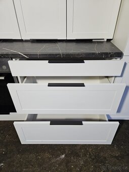 Nová kuchyňská linka s pracovní deskou - 11