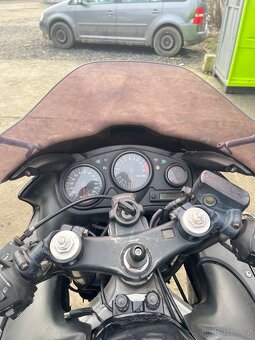 Honda CBR 600f4 - 11