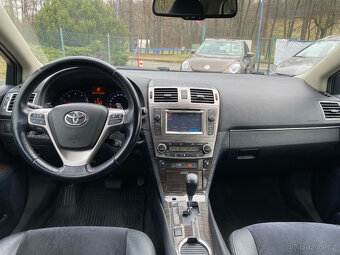 TOYOTA AVENSIS 2,2 D - AUTOMATICKÁ PŘEV - TOP STAV - 11