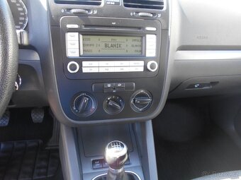 VW GOLF 5 4X4 1.9 TDI 77KW R.2009 SERVISNÍ KNÍŽKA - 11