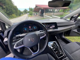 VW Golf 8 Variant - 11