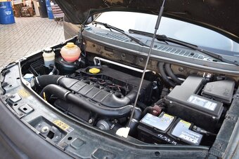 Land rover freelander - 11