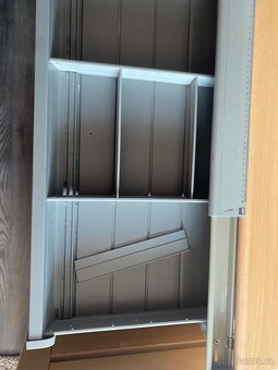 Rostoucí psací stůl - 11