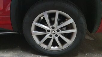 VW Golf 5, Jetta,Octavia 2, interiér, kapota aj. - 11