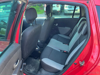 RENAULT CLIO 1,2 i 55Kw 1.MAJITEL, ČR - 11