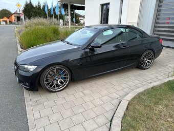 BMW e93 335i - 11
