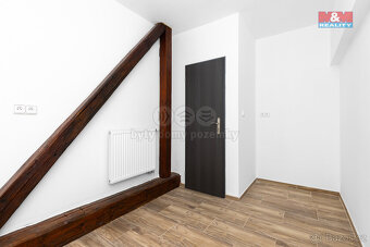 Pronájem bytu 3+1, 80 m², Pardubice, ul. Dašická - 11