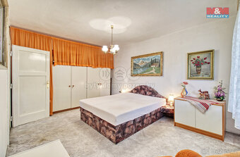 Prodej bytu 2+1, 77 m², Ostrov, ul. Komenského - 11