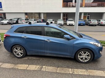 Hyundai i30 kombi 1.6 crdi(nafta)/81 kw, rv.2015, 157 tis.km - 11