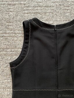 Nové dámské pouzdrové šaty Six Friends - 11