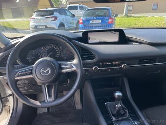 Mazda 3 G122Plus sedan - 11