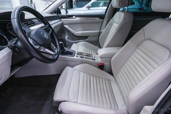 Volkswagen Passat b8 2020 2.0TSI 140kW Elegance CZ 1.maj - 11
