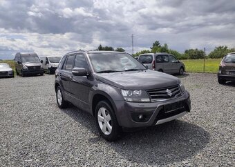 Suzuki Grand Vitara 2.4i 4x4 Tažné, Výhřev. Sed. benzín - 11
