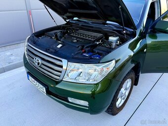 Toyota Land Cruiser 200 4.5 V8 D-4D - 11