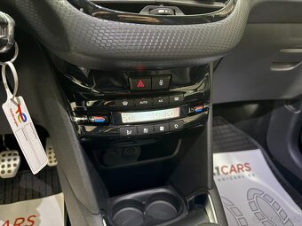 Peugeot 208 1,2 81KW GT-LINE ČIDLA VÝHŘEV - 11