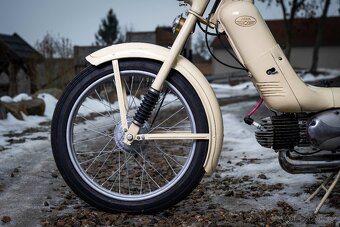 JAWA 50/550 PAŘEZ - 11