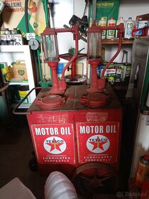 Benzinový stojan GULF s kopulí, 50. léta, dekorace - 11
