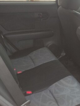 TOYOTA URBAN VERSO COROLLA ( SCION xB ) - 11