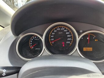 Honda Jazz 1.3 61kw rok 2005 - 11