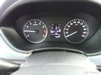Hyundai i20 1.2i Select, Najeto 49 tis.km - 11
