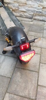 Elektrokoloběžka Janobike T10 - 11