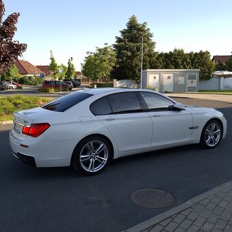 BMW 740 X-Drive / 225 k.w / Maximální Vybavení - 11