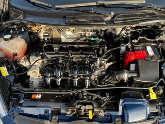 Ford Fiesta 1.2i, r.2009,serviska, STK, naj. 70 500km - 11