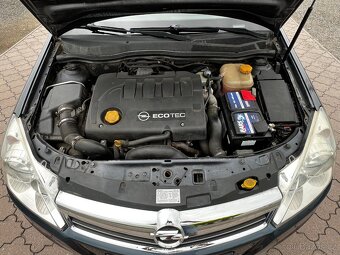 Opel Astra, 1,9 CDTi  COMBI 88 kW AUT COSMO - 11