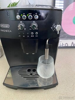 Delonghi Magnifica ESAM 04.110 B + návod - 11
