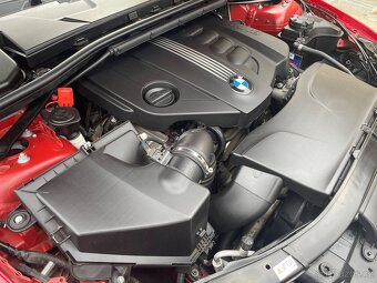 Bmw řada 3  E90 - 11