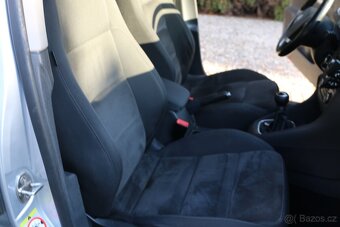 Volkswagen Golf 1.6 TDi, ČR - 11