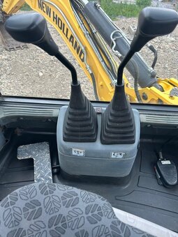 Traktorbagr New Holland B100C TC - 11