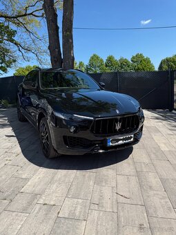 Maserati Levante SQ4 316 KW, autorizovaný servis, 81 000 km - 11
