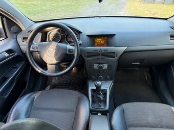 Opel Astra H - 11