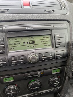 Škoda Octavia combi, šedá metal - 11