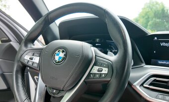 BMW X5 45e xDrive + zimní pneu - 11