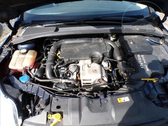 Ford Focus 1,0 EcoBoost - 11