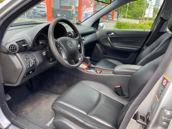 Mercedes-Benz Třídy C 1.8i 203 Kompressor sedan - 11